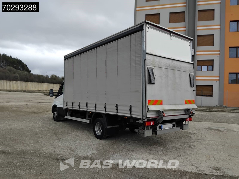 Iveco Daily 60C18 Coming Soon! 3.0L Schuifzeilen Automaat Airco Cruise Euro6 Schuifzeil Zeilen Kofferwagen Airco Cruise control - Véhicule utilitaire plateau baché: photos 2 Iveco Daily 60C18 Coming Soon! 3.0L Schuifzeilen Automaat Airco Cruise Euro6 Schuifzeil Zeilen Kofferwagen Airco Cruise control - Véhicule utilitaire plateau baché: photos 2