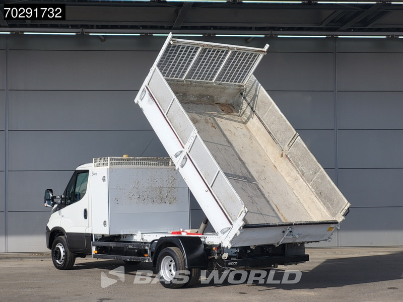 Iveco Daily 72C18 3.0L Open Laadbak met Kist Dubbellucht 3,5t Trekhaak Airco Cruise Euro6 Pritsche Pickup Open Box Airco Trekhaak Cruise con - Fourgon plateau: photos 2 Iveco Daily 72C18 3.0L Open Laadbak met Kist Dubbellucht 3,5t Trekhaak Airco Cruise Euro6 Pritsche Pickup Open Box Airco Trekhaak Cruise con - Fourgon plateau: photos 2