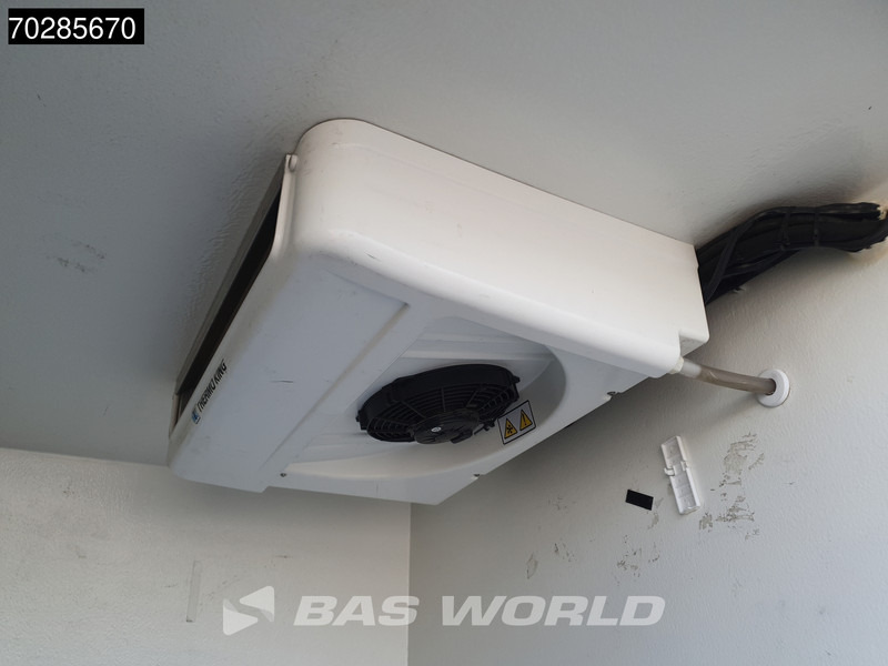 Véhicule utilitaire frigorifique MAN TGE 3.140 Bi Temp Koelwagen Vriezer Themo King V-300 MAX Airco Euro6 Koel Koeler Vries Kühler Kühl Kühlwagen Frigo 12m3 Airco Cruise contr: photos 10