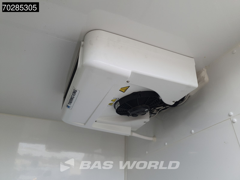 MAN TGE Koelwagen Thermo King 230V stekker Elektrisch 115km WLTP 36kWh L3H3 Automaat LED Navi Airco Cruise Camera Parkeersensoren L2H2 K - Véhicule utilitaire frigorifique, Utilitaire électrique: photos 5 MAN TGE Koelwagen Thermo King 230V stekker Elektrisch 115km WLTP 36kWh L3H3 Automaat LED Navi Airco Cruise Camera Parkeersensoren L2H2 K - Véhicule utilitaire frigorifique, Utilitaire électrique: photos 5