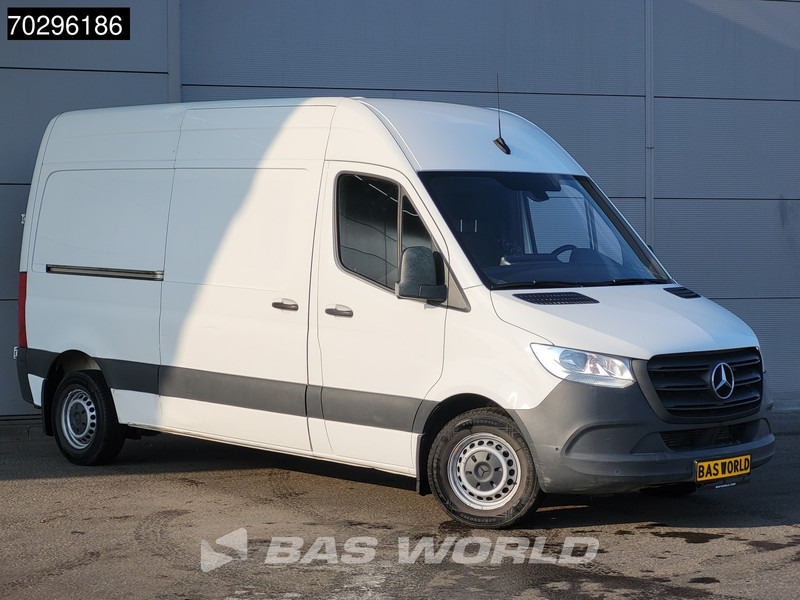 Mercedes-Benz Sprinter 314 CDI Automaat L2H2 Trekhaak Airco Cruise Camera Parkeersensoren MBUX CarPlay Standkachel Euro6 L2 Airco Trekhaak - Fourgon utilitaire: photos 3 Mercedes-Benz Sprinter 314 CDI Automaat L2H2 Trekhaak Airco Cruise Camera Parkeersensoren MBUX CarPlay Standkachel Euro6 L2 Airco Trekhaak - Fourgon utilitaire: photos 3