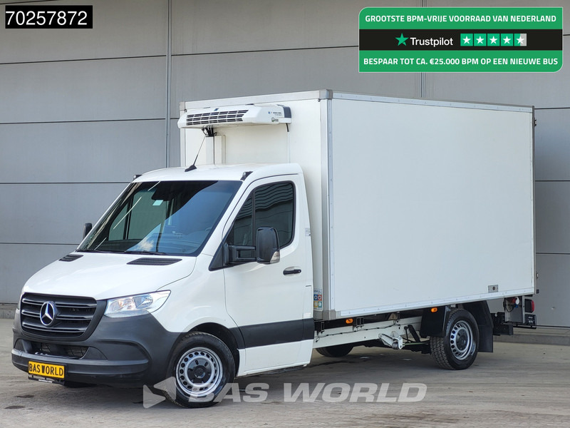 Mercedes-Benz Sprinter 314 CDI Motorprobleem - Engine problem Koelwagen Automaat Bi temp Thermo King V-300 Max Koeler Koel Vries Vriezer Kühlkasten Air - Véhicule utilitaire frigorifique: photos 1 Mercedes-Benz Sprinter 314 CDI Motorprobleem - Engine problem Koelwagen Automaat Bi temp Thermo King V-300 Max Koeler Koel Vries Vriezer Kühlkasten Air - Véhicule utilitaire frigorifique: photos 1