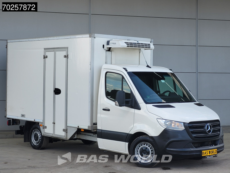 Mercedes-Benz Sprinter 314 CDI Motorprobleem - Engine problem Koelwagen Automaat Bi temp Thermo King V-300 Max Koeler Koel Vries Vriezer Kühlkasten Air - Véhicule utilitaire frigorifique: photos 3 Mercedes-Benz Sprinter 314 CDI Motorprobleem - Engine problem Koelwagen Automaat Bi temp Thermo King V-300 Max Koeler Koel Vries Vriezer Kühlkasten Air - Véhicule utilitaire frigorifique: photos 3
