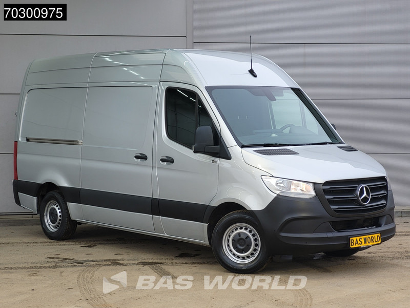 Mercedes-Benz Sprinter 315 CDI Automaat L2H2 150PK Airco Camera Parkeersensoren MBUX CarPlay Euro6 L2 Airco - Fourgonnette: photos 3 Mercedes-Benz Sprinter 315 CDI Automaat L2H2 150PK Airco Camera Parkeersensoren MBUX CarPlay Euro6 L2 Airco - Fourgonnette: photos 3