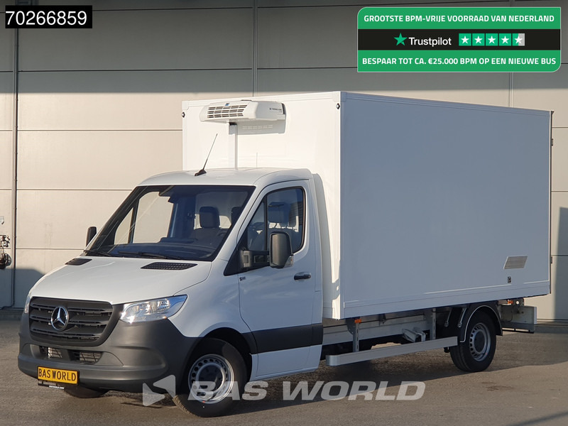 Mercedes-Benz Sprinter 315 CDI Koelwagen Achterdeuren Thermo King C-250 Airco Carplay MBUX Koel Koeler Kühl Kühler Kühlwagen Kühlkoffer 17m3 Airco - Véhicule utilitaire frigorifique: photos 1 Mercedes-Benz Sprinter 315 CDI Koelwagen Achterdeuren Thermo King C-250 Airco Carplay MBUX Koel Koeler Kühl Kühler Kühlwagen Kühlkoffer 17m3 Airco - Véhicule utilitaire frigorifique: photos 1