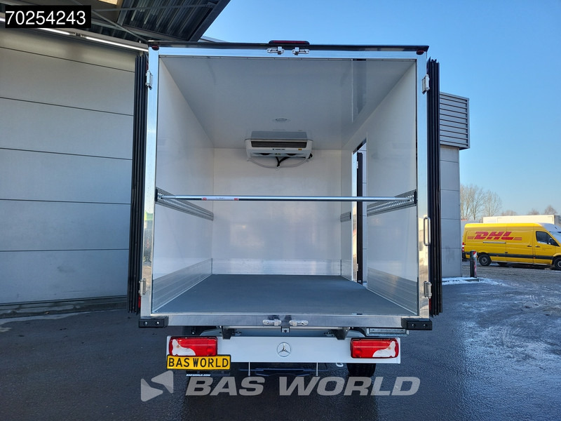 Mercedes-Benz Sprinter 315 CDI Koelwagen Thermo King V-300max 230V stekker Bakwagen Koel Kühlwagen 13m3 Airco Cruise control - Véhicule utilitaire frigorifique: photos 3 Mercedes-Benz Sprinter 315 CDI Koelwagen Thermo King V-300max 230V stekker Bakwagen Koel Kühlwagen 13m3 Airco Cruise control - Véhicule utilitaire frigorifique: photos 3