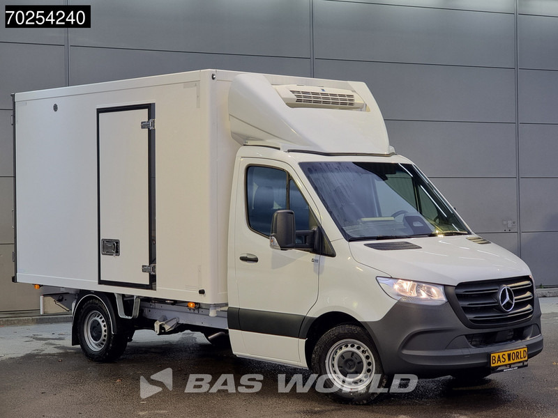 Mercedes-Benz Sprinter 315 CDI Koelwagen Thermo King V-300max 230V stekker Bakwagen Koel Kühlwagen 13m3 Airco Cruise control - Véhicule utilitaire frigorifique: photos 5 Mercedes-Benz Sprinter 315 CDI Koelwagen Thermo King V-300max 230V stekker Bakwagen Koel Kühlwagen 13m3 Airco Cruise control - Véhicule utilitaire frigorifique: photos 5