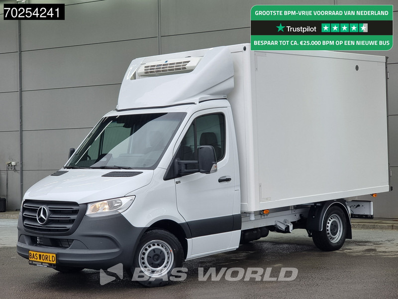 Mercedes-Benz Sprinter 315 CDI Koelwagen Thermo King V-300max 230V stekker Bakwagen Koel Kühlwagen 13m3 Airco Cruise control - Véhicule utilitaire frigorifique: photos 1 Mercedes-Benz Sprinter 315 CDI Koelwagen Thermo King V-300max 230V stekker Bakwagen Koel Kühlwagen 13m3 Airco Cruise control - Véhicule utilitaire frigorifique: photos 1