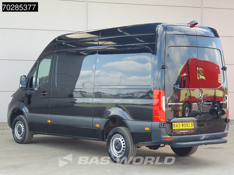 Mercedes-Benz Sprinter 317 CDI Automaat 3,5t Trekhaak L2H2 170PK Airco Camera MBUX Euro6 L2 12m3 Airco - Fourgon utilitaire: photos 2 Mercedes-Benz Sprinter 317 CDI Automaat 3,5t Trekhaak L2H2 170PK Airco Camera MBUX Euro6 L2 12m3 Airco - Fourgon utilitaire: photos 2
