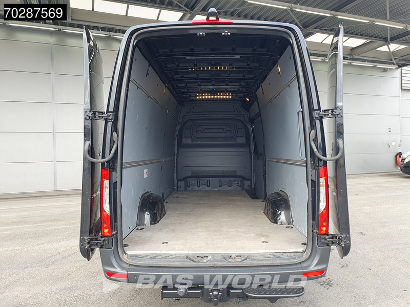 Mercedes-Benz Sprinter 317 CDI Automaat L3H2 3500KG Trekhaak 170PK Airco Camera Parkeersensoren MBUX CarPlay Euro6 L3 15m3 Airco Trekhaak - Fourgon utilitaire: photos 2 Mercedes-Benz Sprinter 317 CDI Automaat L3H2 3500KG Trekhaak 170PK Airco Camera Parkeersensoren MBUX CarPlay Euro6 L3 15m3 Airco Trekhaak - Fourgon utilitaire: photos 2