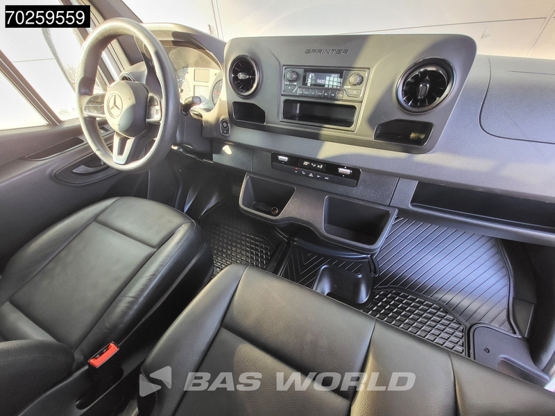 Mercedes-Benz Sprinter 317 CDI Dubbel Cabine Automaat Open Laadbak 3500KG Trekhaak 2m3 Airco Dubbel cabine Trekhaak - Fourgon plateau: photos 5 Mercedes-Benz Sprinter 317 CDI Dubbel Cabine Automaat Open Laadbak 3500KG Trekhaak 2m3 Airco Dubbel cabine Trekhaak - Fourgon plateau: photos 5