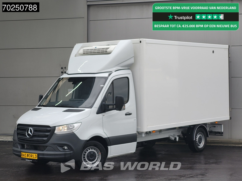 Mercedes-Benz Sprinter 317 CDI Koelwagen Thermo King V-300max 230V stekker Bakwagen Koel Kühlwagen 16m3 Airco Cruise control - Véhicule utilitaire frigorifique: photos 1 Mercedes-Benz Sprinter 317 CDI Koelwagen Thermo King V-300max 230V stekker Bakwagen Koel Kühlwagen 16m3 Airco Cruise control - Véhicule utilitaire frigorifique: photos 1