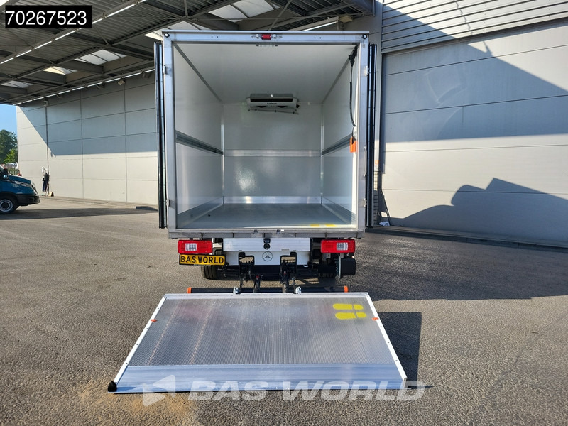 Mercedes-Benz Sprinter 317 CDI Koelwagen Vriezer Laadklep Thermo King V-200 MAX 230V Stekker LED Airco Euro6 Koel Koeler Kühl Kühler Vries Vriezer Kühl - Véhicule utilitaire frigorifique: photos 3 Mercedes-Benz Sprinter 317 CDI Koelwagen Vriezer Laadklep Thermo King V-200 MAX 230V Stekker LED Airco Euro6 Koel Koeler Kühl Kühler Vries Vriezer Kühl - Véhicule utilitaire frigorifique: photos 3