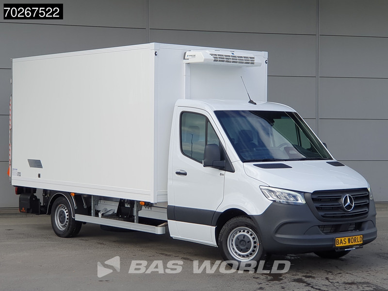 Mercedes-Benz Sprinter 317 CDI Koelwagen Vriezer Laadklep Thermo King V-200 MAX 230V Stekker LED Airco Euro6 Koel Koeler Kühl Kühler Vries Vriezer Kühl - Véhicule utilitaire frigorifique: photos 5 Mercedes-Benz Sprinter 317 CDI Koelwagen Vriezer Laadklep Thermo King V-200 MAX 230V Stekker LED Airco Euro6 Koel Koeler Kühl Kühler Vries Vriezer Kühl - Véhicule utilitaire frigorifique: photos 5