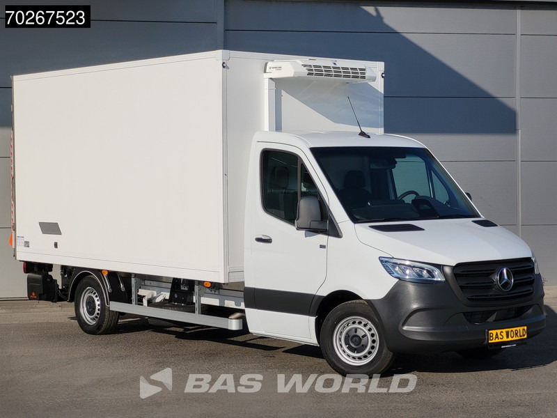 Mercedes-Benz Sprinter 317 CDI Koelwagen Vriezer Laadklep Thermo King V-200 MAX 230V Stekker LED Airco Euro6 Koel Koeler Kühl Kühler Vries Vriezer Kühl - Véhicule utilitaire frigorifique: photos 5 Mercedes-Benz Sprinter 317 CDI Koelwagen Vriezer Laadklep Thermo King V-200 MAX 230V Stekker LED Airco Euro6 Koel Koeler Kühl Kühler Vries Vriezer Kühl - Véhicule utilitaire frigorifique: photos 5