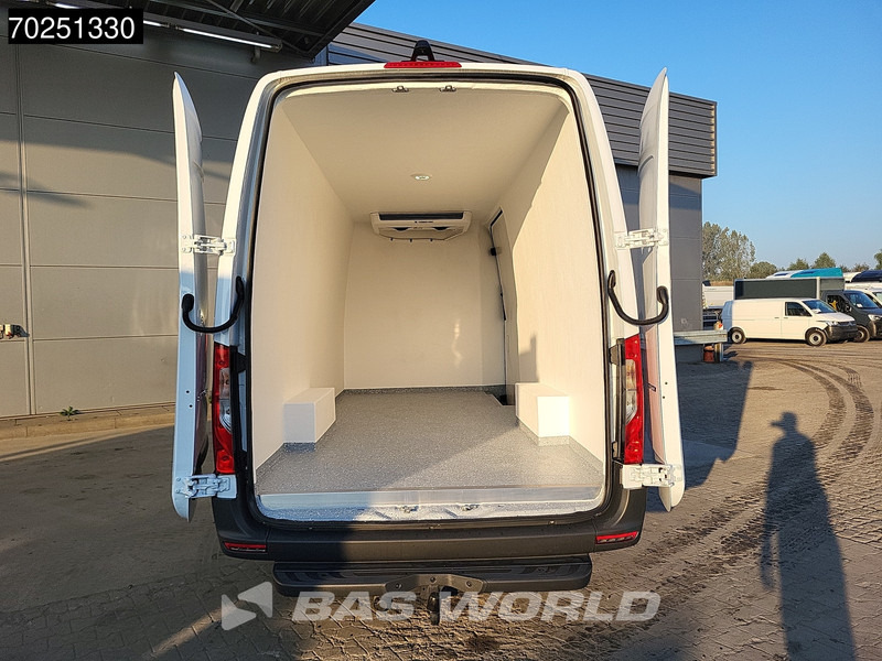 Mercedes-Benz Sprinter 317 CDI L3H2 Koelwagen Thermo King V-200 MAX 230V Stekker Trekhaak Airco Cruise Camera Navi Koeler Koel Kühlwagen 12m3 Airco Tre - Véhicule utilitaire frigorifique: photos 3 Mercedes-Benz Sprinter 317 CDI L3H2 Koelwagen Thermo King V-200 MAX 230V Stekker Trekhaak Airco Cruise Camera Navi Koeler Koel Kühlwagen 12m3 Airco Tre - Véhicule utilitaire frigorifique: photos 3