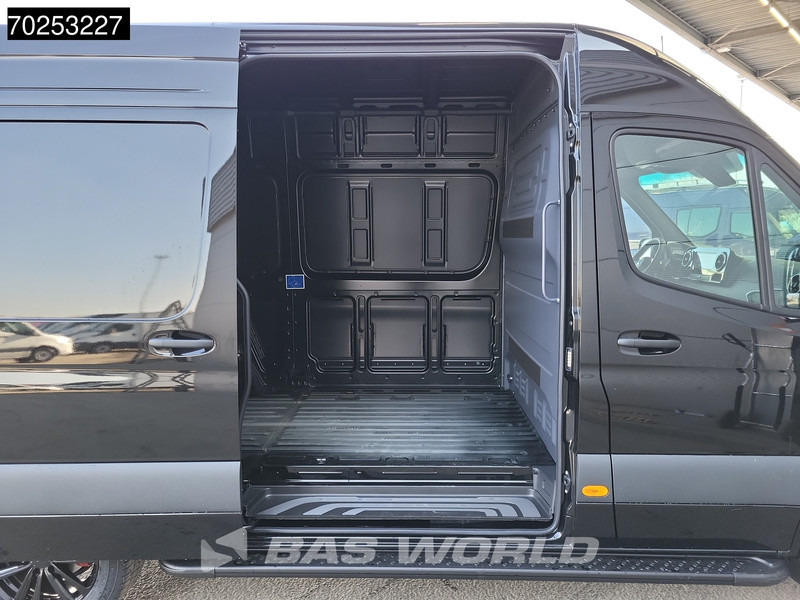 Mercedes-Benz Sprinter 319 CDI 190PK Black Edition 2025 Model LED Camera MBUX Airco Cruise L2 11m3 Airco Cruise control - Fourgon utilitaire: photos 5 Mercedes-Benz Sprinter 319 CDI 190PK Black Edition 2025 Model LED Camera MBUX Airco Cruise L2 11m3 Airco Cruise control - Fourgon utilitaire: photos 5