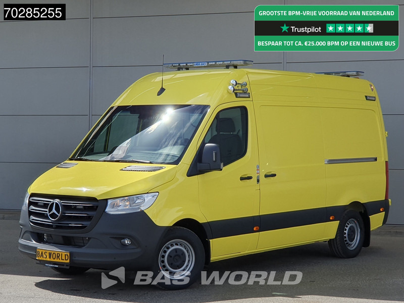 Mercedes-Benz Sprinter 319 CDI Automaat Nieuw! Complete Ambulance Ziekenwagen Rettungswagen Krankenwagen 11m3 Airco Cruise control - Ambulance: photos 1 Mercedes-Benz Sprinter 319 CDI Automaat Nieuw! Complete Ambulance Ziekenwagen Rettungswagen Krankenwagen 11m3 Airco Cruise control - Ambulance: photos 1