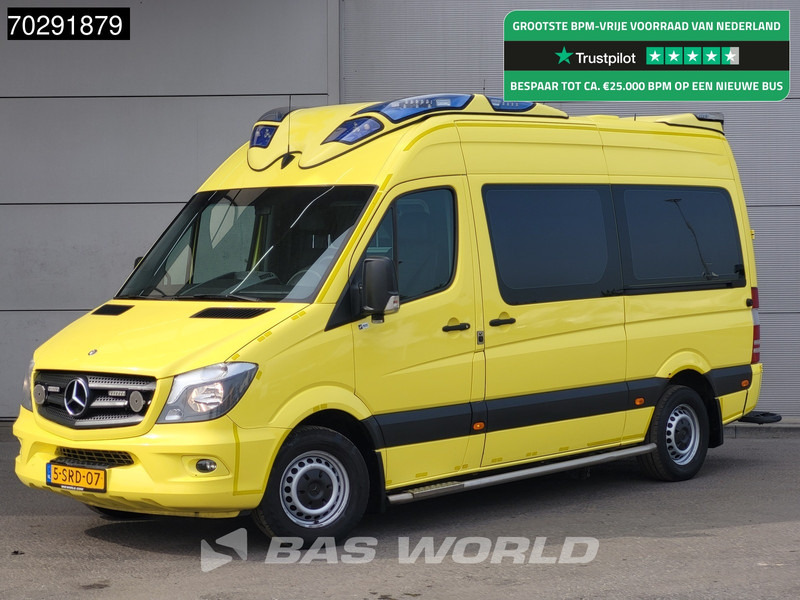 Mercedes-Benz Sprinter 319 CDI Marge! 3.0L V6 Automaat 2x Schuifdeur Airco Cruise Euro6 Krankenwagen Rettungswagen 8m3 Airco Cruise control - Ambulance: photos 1 Mercedes-Benz Sprinter 319 CDI Marge! 3.0L V6 Automaat 2x Schuifdeur Airco Cruise Euro6 Krankenwagen Rettungswagen 8m3 Airco Cruise control - Ambulance: photos 1