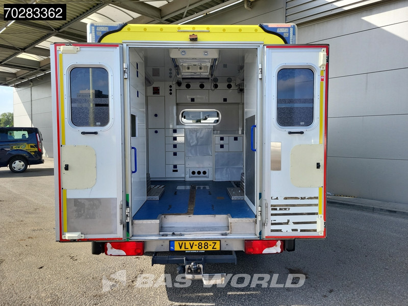 Mercedes-Benz Sprinter 519 CDI MARGE! 3.0L V6 Automaat 190PK Ambulance Trekhaak Airco Cruise APK 02-2026 Euro6 Rettungswagen Krankenwagen 13m3 Airco Tr - Ambulance: photos 3 Mercedes-Benz Sprinter 519 CDI MARGE! 3.0L V6 Automaat 190PK Ambulance Trekhaak Airco Cruise APK 02-2026 Euro6 Rettungswagen Krankenwagen 13m3 Airco Tr - Ambulance: photos 3