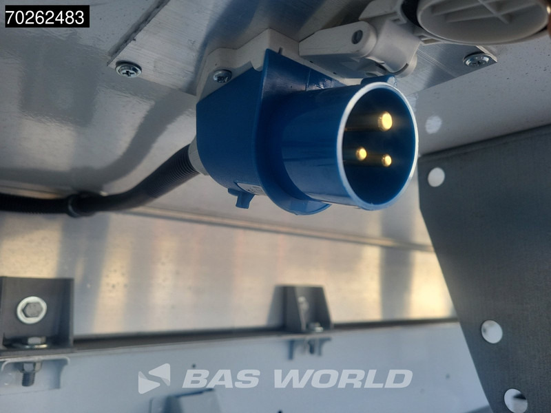 Véhicule utilitaire frigorifique neuf Renault Master 170pk -15 Vries Laadklep 2025model Koelwagen Thermo King V200 MAX 220V stekker LED Koel Koeler Vries Kühlwagen Kühlkoffer Frigo Airco: photos 18 Véhicule utilitaire frigorifique neuf Renault Master 170pk -15 Vries Laadklep 2025model Koelwagen Thermo King V200 MAX 220V stekker LED Koel Koeler Vries Kühlwagen Kühlkoffer Frigo Airco: photos 18