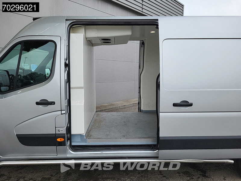 Renault Master 180PK Koelwagen 2x Schuifdeur Carrier Navi LED Airco Cruise Camera Parkeersensoren APK 07-2026 Euro6 Koel Koeler Koelwagen Kühl Kühler - Véhicule utilitaire frigorifique: photos 3 Renault Master 180PK Koelwagen 2x Schuifdeur Carrier Navi LED Airco Cruise Camera Parkeersensoren APK 07-2026 Euro6 Koel Koeler Koelwagen Kühl Kühler - Véhicule utilitaire frigorifique: photos 3