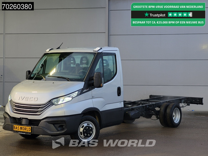 Iveco Daily 35C21 Automaat 410wb Dubbellucht 2025model Chassis Cabine ACC Fahrgestell Airco - Véhicule utilitaire: photos 1 Iveco Daily 35C21 Automaat 410wb Dubbellucht 2025model Chassis Cabine ACC Fahrgestell Airco - Véhicule utilitaire: photos 1