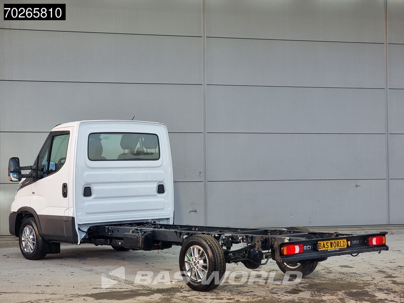 Iveco Daily 35S16 Automaat 410wb 2025model Chassis Cabine Camera Scherm Airco Cruise Fahrgestell Airco Cruise control - Véhicule utilitaire: photos 5 Iveco Daily 35S16 Automaat 410wb 2025model Chassis Cabine Camera Scherm Airco Cruise Fahrgestell Airco Cruise control - Véhicule utilitaire: photos 5
