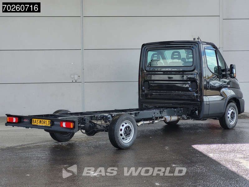 Iveco Daily 35S21 Chassiscabine Automaat 410WB ACC LED Parkeersensoren Euro6 Fahrgestell Chassis Airco - Véhicule utilitaire: photos 3 Iveco Daily 35S21 Chassiscabine Automaat 410WB ACC LED Parkeersensoren Euro6 Fahrgestell Chassis Airco - Véhicule utilitaire: photos 3