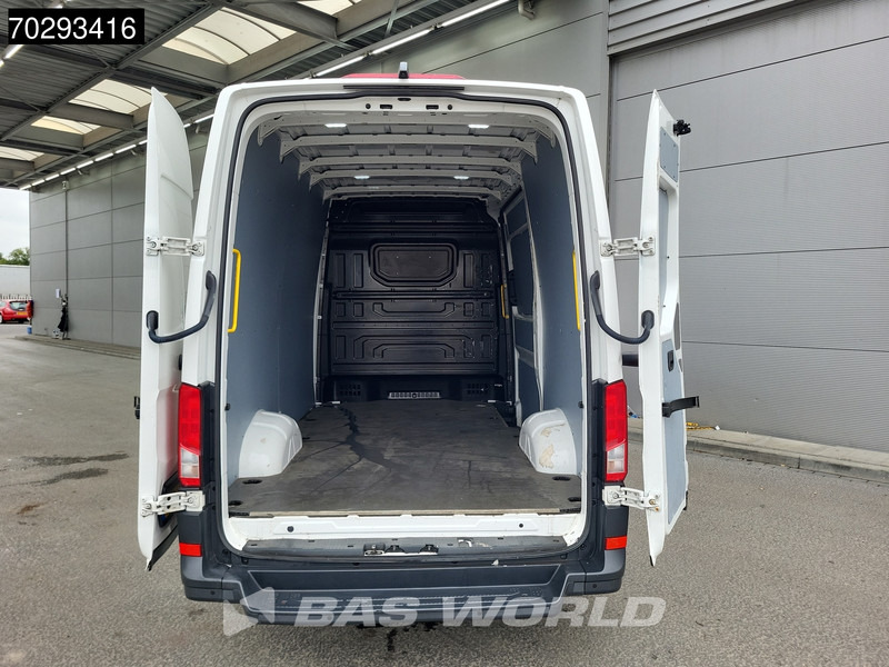 Volkswagen E-Crafter 136pk Electric 115km WLTP 35,8kWh L3H3 Automatic LED Navi Airco Cruise Parking Sensors Camera L2H2 12m3 Airco Cruise control - Fourgon utilitaire, Utilitaire électrique: photos 3 Volkswagen E-Crafter 136pk Electric 115km WLTP 35,8kWh L3H3 Automatic LED Navi Airco Cruise Parking Sensors Camera L2H2 12m3 Airco Cruise control - Fourgon utilitaire, Utilitaire électrique: photos 3