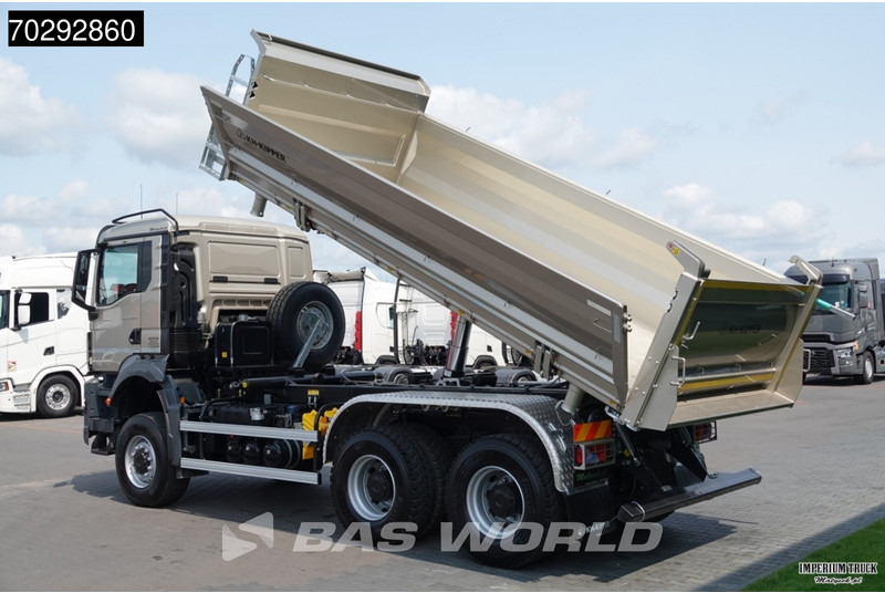 MAN TGS 33.480 TGS 6X6 6x6 3-Way Kipper Big-Axle Euro 6 - Camion benne: photos 2 MAN TGS 33.480 TGS 6X6 6x6 3-Way Kipper Big-Axle Euro 6 - Camion benne: photos 2