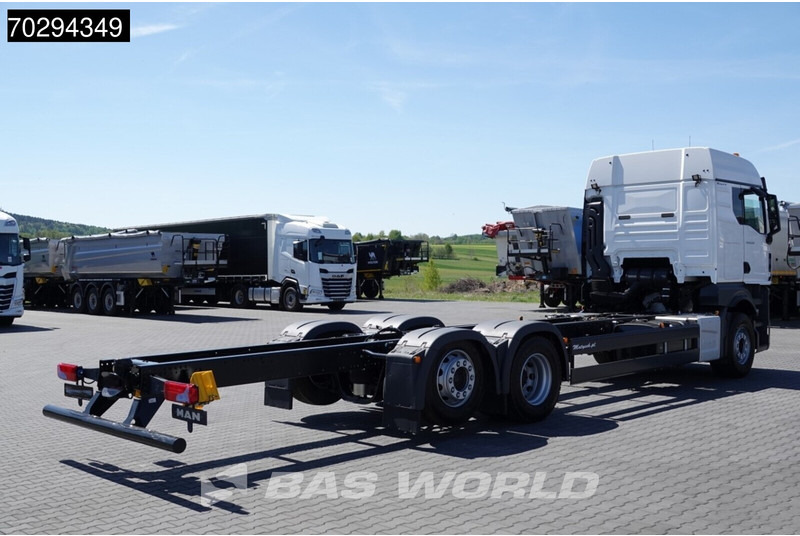 MAN TGX 26.520 TGX 6X2 Lift-Steering Axle Euro 6 - Châssis cabine: photos 5 MAN TGX 26.520 TGX 6X2 Lift-Steering Axle Euro 6 - Châssis cabine: photos 5