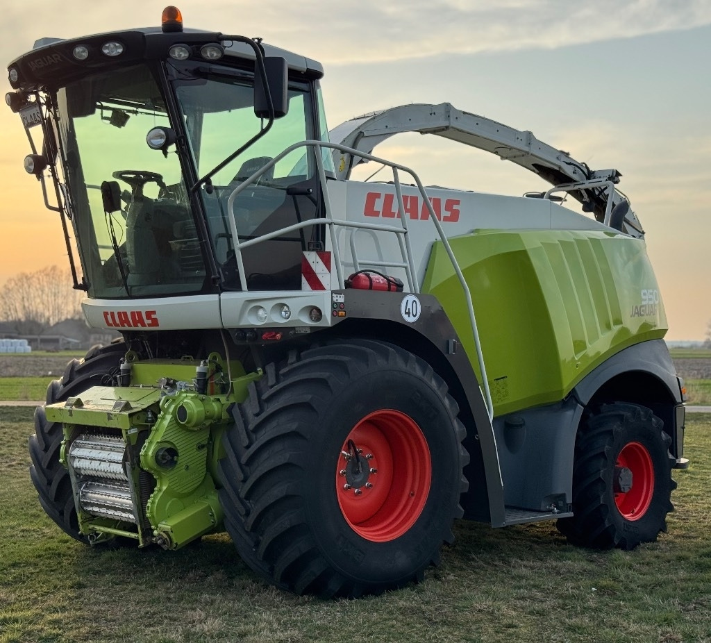 Claas Jaguar 950 Allrad - Ensileuse: photos 2 Claas Jaguar 950 Allrad - Ensileuse: photos 2