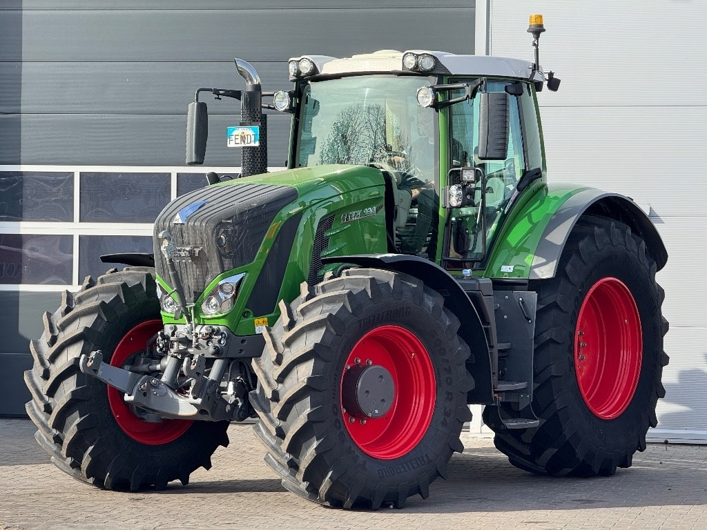 Fendt 930 Vario S4 Profi Plus - Tracteur agricole: photos 2 Fendt 930 Vario S4 Profi Plus - Tracteur agricole: photos 2