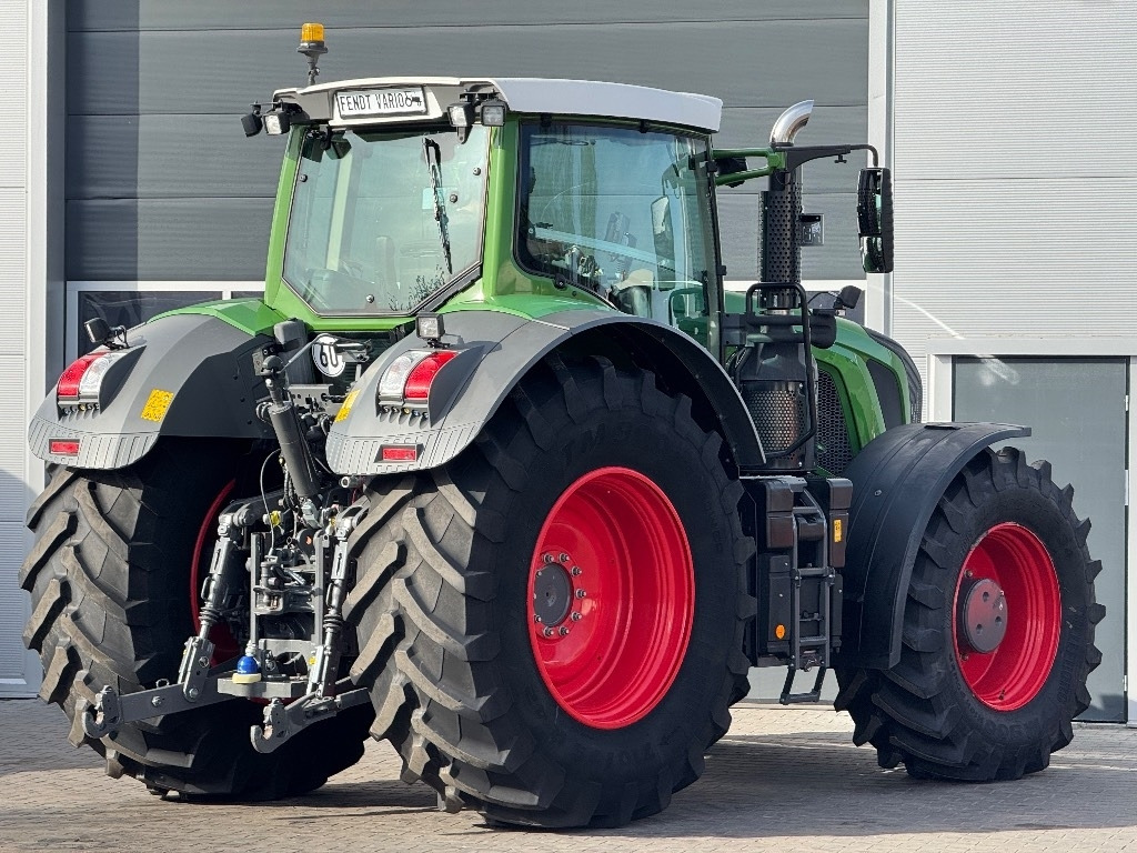 Fendt 930 Vario S4 Profi Plus - Tracteur agricole: photos 4 Fendt 930 Vario S4 Profi Plus - Tracteur agricole: photos 4