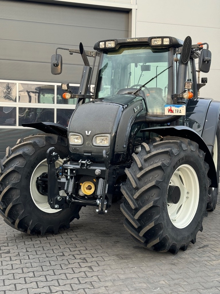 Valtra N 122 V - Tracteur agricole: photos 3 Valtra N 122 V - Tracteur agricole: photos 3