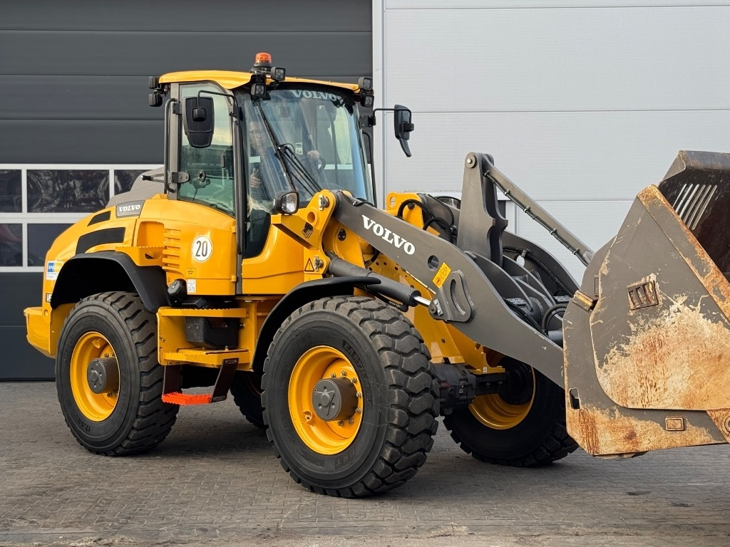 Volvo L 45 H - Chargeuse sur pneus: photos 4 Volvo L 45 H - Chargeuse sur pneus: photos 4