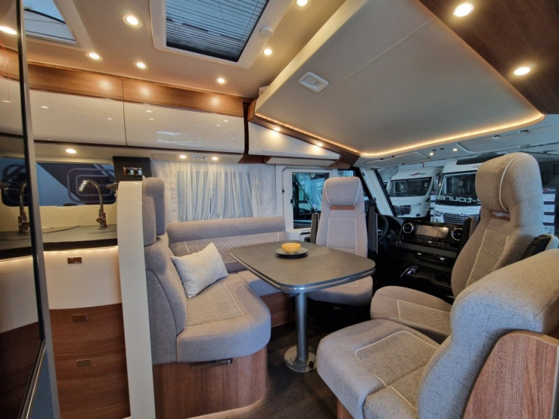 Carthago Carthago C2 Tourer I Mercedes 145 RB-LE - Camping-car intégral: photos 4 Carthago Carthago C2 Tourer I Mercedes 145 RB-LE - Camping-car intégral: photos 4