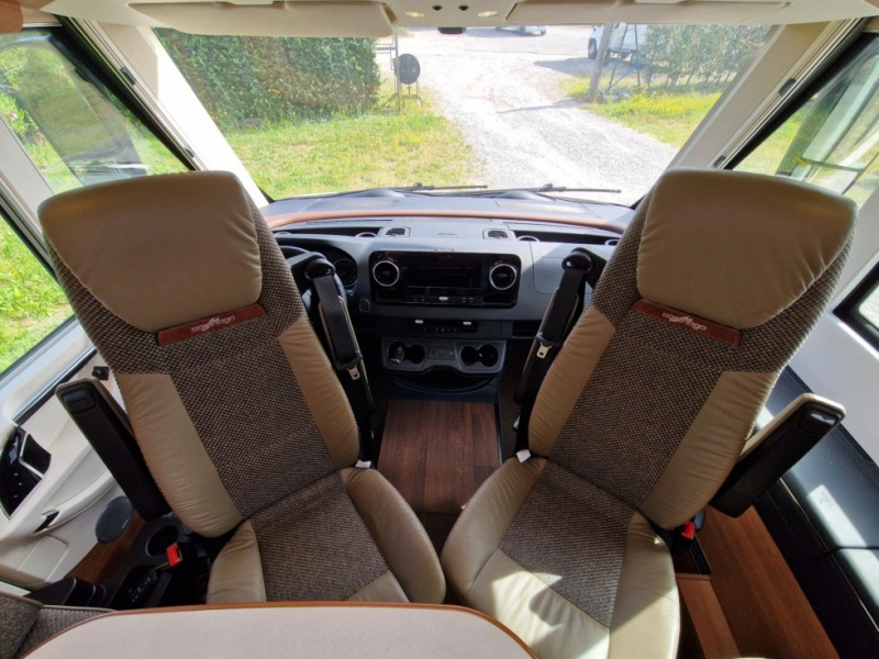 Carthago Chic C-Line I 5.9 XL LE - Camping-car intégral: photos 5 Carthago Chic C-Line I 5.9 XL LE - Camping-car intégral: photos 5