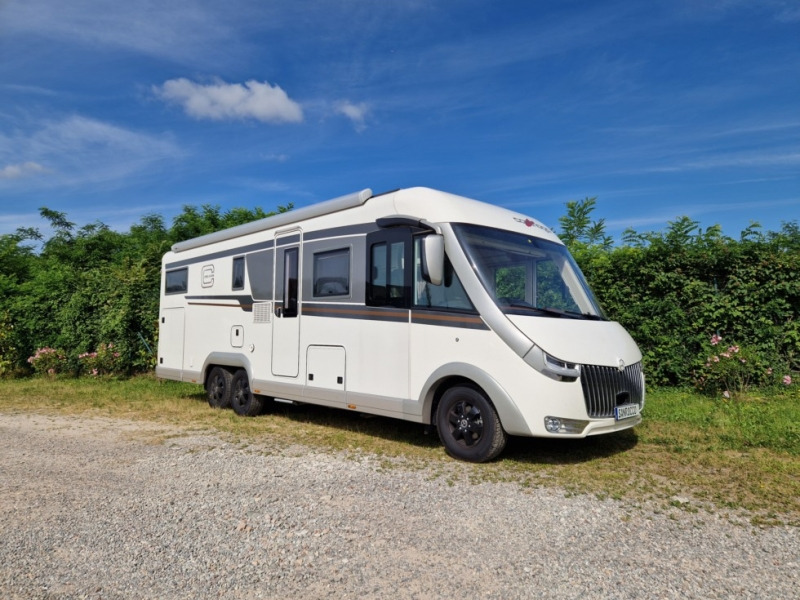 Carthago Chic C-Line I 5.9 XL LE - Camping-car intégral: photos 1 Carthago Chic C-Line I 5.9 XL LE - Camping-car intégral: photos 1