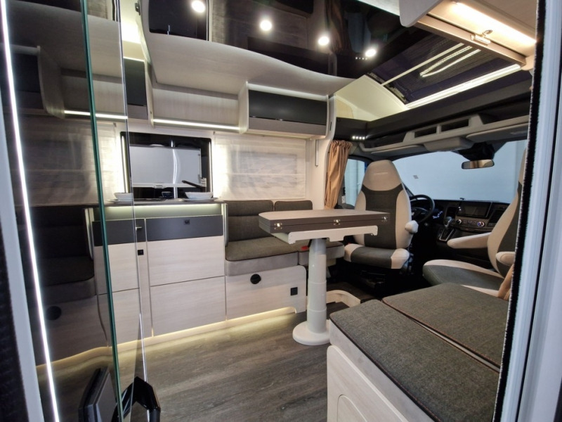 Chausson 788 Titanium Ultimate Ford M24 - Camping-car profilé: photos 4 Chausson 788 Titanium Ultimate Ford M24 - Camping-car profilé: photos 4