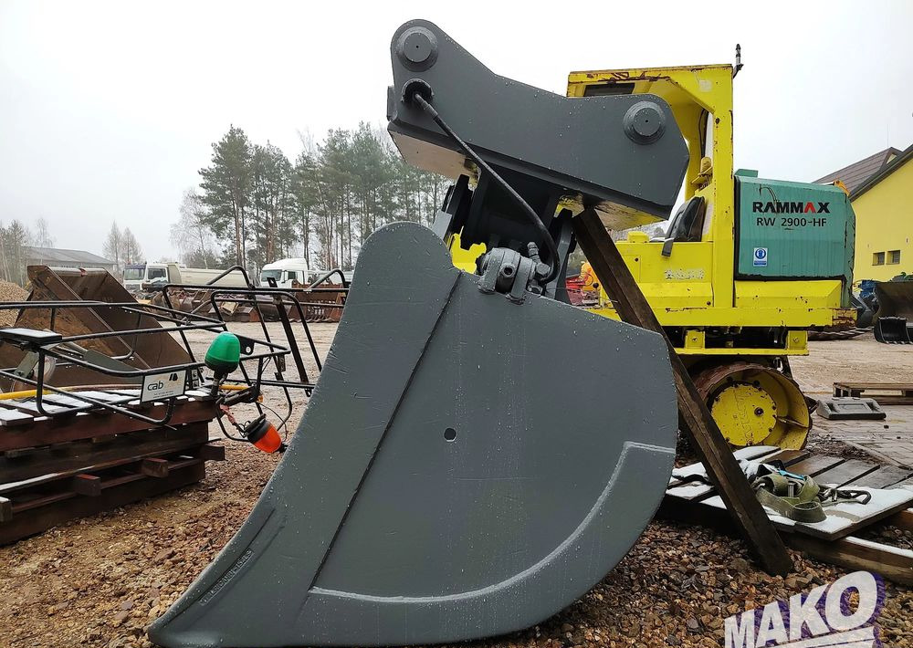 Łyżka hydrauliczna 120cm do koparki S80 / OilQuick 80 - Accessoire pour Engins de chantier: photos 2 Łyżka hydrauliczna 120cm do koparki S80 / OilQuick 80 - Accessoire pour Engins de chantier: photos 2