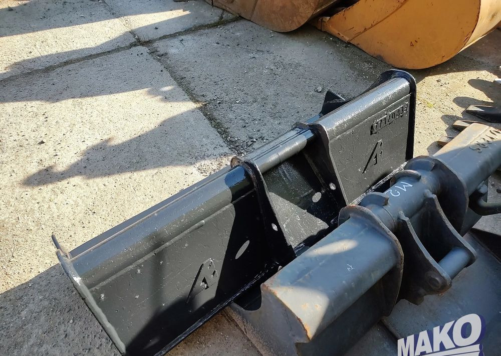 Łyżka skarpowa Arden 120cm QA11 QA10 - Accessoire pour Engins de chantier: photos 3 Łyżka skarpowa Arden 120cm QA11 QA10 - Accessoire pour Engins de chantier: photos 3