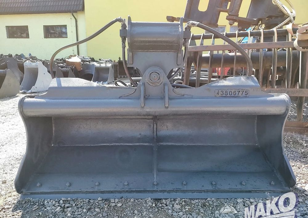 Łyżka skarpowa hydrauliczna 150cm Arden QA20 QA21 - Accessoire pour Engins de chantier: photos 3 Łyżka skarpowa hydrauliczna 150cm Arden QA20 QA21 - Accessoire pour Engins de chantier: photos 3