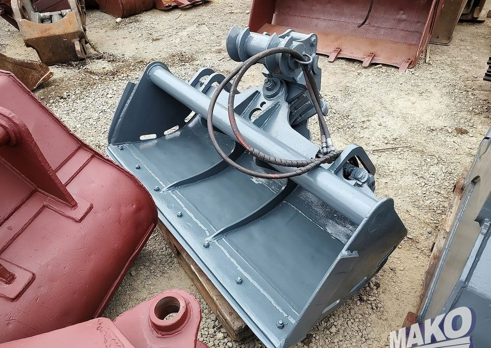 Łyżka skarpowa hydrauliczna 150cm Morin M3 - Accessoire pour Engins de chantier: photos 1 Łyżka skarpowa hydrauliczna 150cm Morin M3 - Accessoire pour Engins de chantier: photos 1