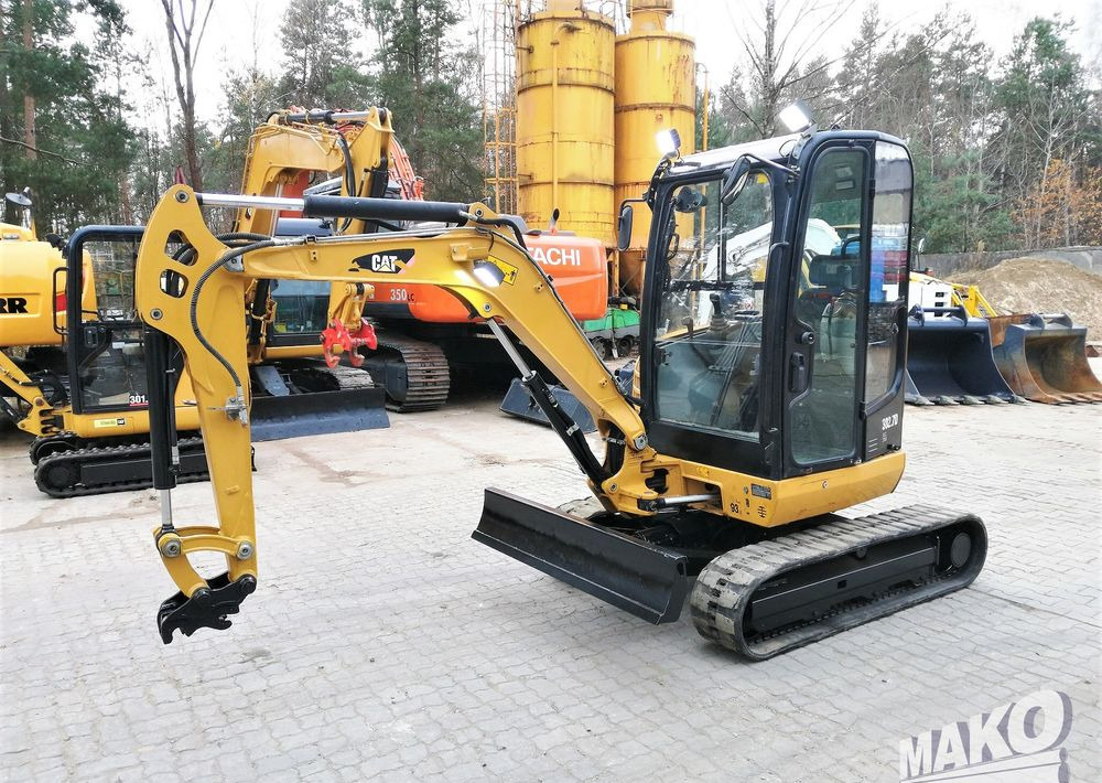 Caterpillar 302.7 D CR - Pelle sur chenille: photos 1 Caterpillar 302.7 D CR - Pelle sur chenille: photos 1