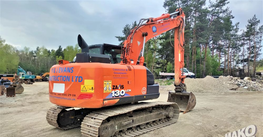 Hitachi ZX130 LCN-6 - Pelle sur chenille: photos 4 Hitachi ZX130 LCN-6 - Pelle sur chenille: photos 4