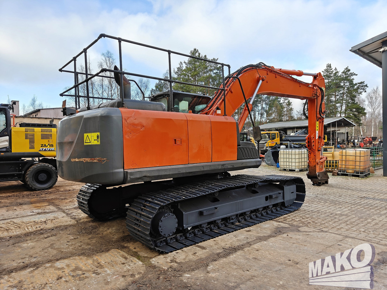 Hitachi ZX210LC-5B - Pelle sur chenille: photos 5 Hitachi ZX210LC-5B - Pelle sur chenille: photos 5