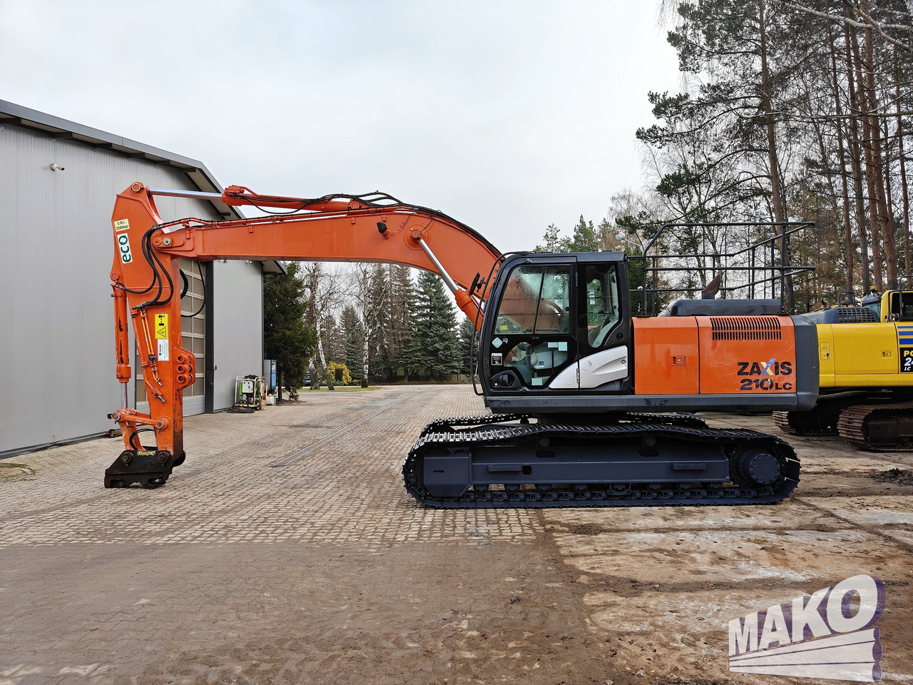 Hitachi ZX210LC-5B - Pelle sur chenille: photos 2 Hitachi ZX210LC-5B - Pelle sur chenille: photos 2