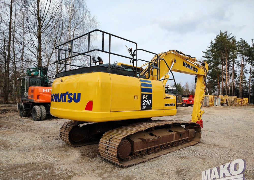 Komatsu PC210 LC-10 - Pelle sur chenille: photos 5 Komatsu PC210 LC-10 - Pelle sur chenille: photos 5